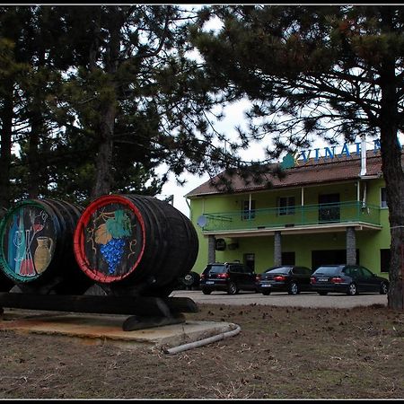 Penzion U Tomcalu Terezín Εξωτερικό φωτογραφία